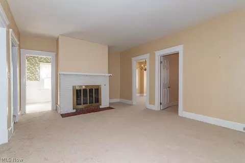 Living - 171 E 264th St, Euclid, OH 44132 photo 1 of 6