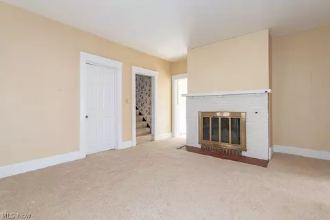 Living - 171 E 264th St, Euclid, OH 44132 photo 2 of 6