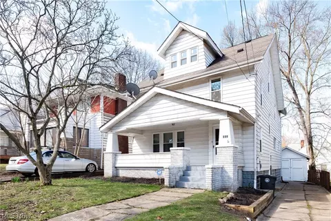 1022 N Howard St, Akron, OH 44310
