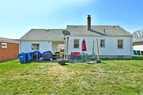 Exterior - 353 Como St, Struthers, OH 44471 photo 7 of 7