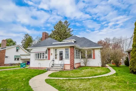 4619 Aurora St NW, Canton, OH 44708
