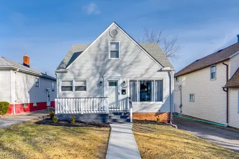 4322 Lincoln Ave, Parma, OH 44134