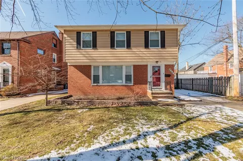 2444 Dysart Rd, University Heights, OH 44118