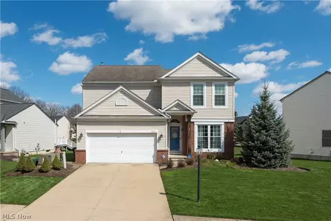 9225 Goebel Cir, Olmsted Twp, OH 44138