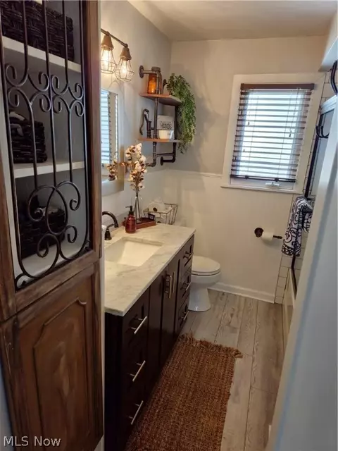 Bath - 1681 Rush Rd, Wickliffe, OH 44092 photo 1 of 4