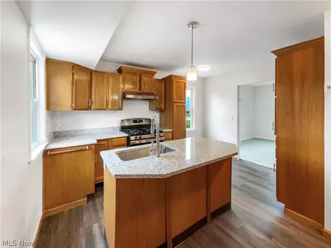 Kitchen - 23337 Roger Dr, Euclid, OH 44123 photo 1 of 2