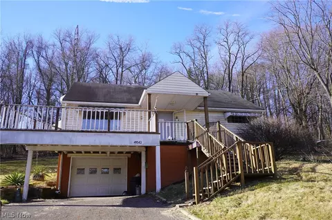 49543 Mccoy Ave, East Liverpool, OH 43920
