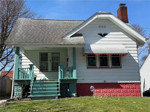 1284 Murray Ave, Akron, OH 44310