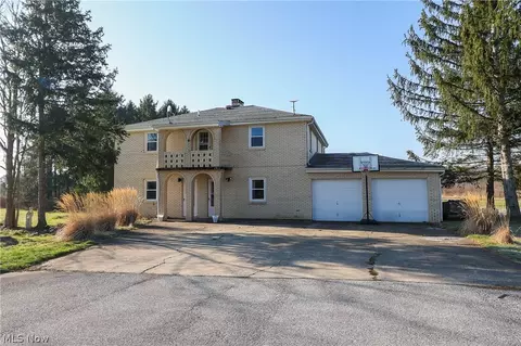 15055 Sisson Rd, Chardon, OH 44024
