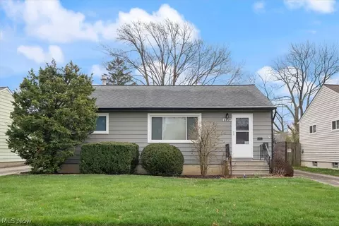 4499 W 152 St, Cleveland, OH 44135