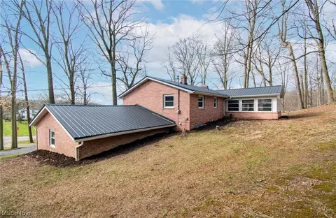 Exterior - 25005 W Egypt Rd, Minerva, OH 44657 photo 2 of 5