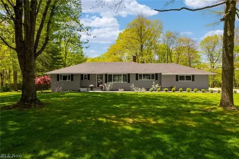 4350 Orange Dale Rd, Orange, OH 44022