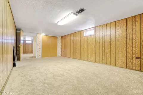 Living - 3716 E Wallings Rd, Broadview Heights, OH 44147 photo 4 of 4
