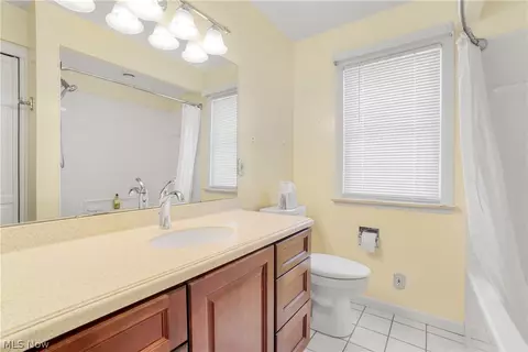 Bath - 3716 E Wallings Rd, Broadview Heights, OH 44147 photo 1 of 1