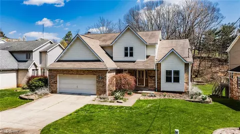 1600 Lakewood Cir, Washington, WV 26181