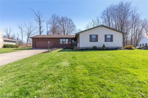 Exterior - 1585 Hemlock Dr, Ashtabula, OH 44004 photo 6 of 6