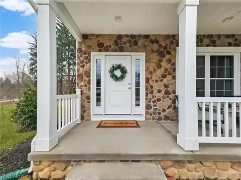 Exterior - 2496 Dodd Rd, Willoughby Hills, OH 44094 photo 5 of 9