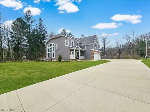 Exterior - 2496 Dodd Rd, Willoughby Hills, OH 44094 photo 2 of 9