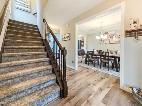 Entry Way - 2496 Dodd Rd, Willoughby Hills, OH 44094 photo 2 of 6