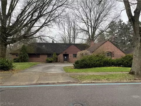 1020 Garman Rd, Akron, OH 44313