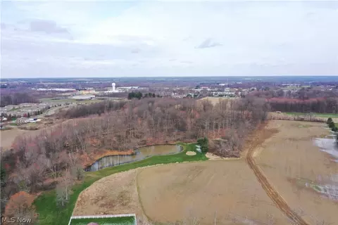 Easton Street Ne, Alliance, OH 44601