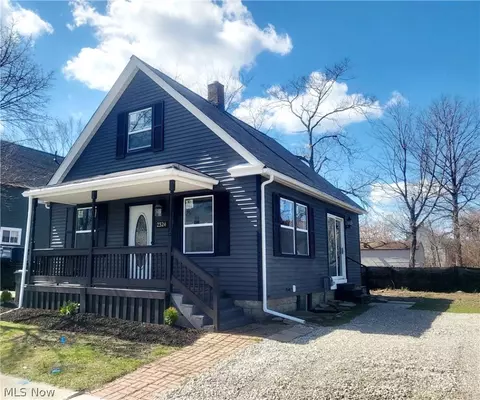 2324 Reid Ave, Lorain, OH 44052