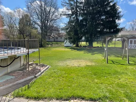 Exterior - 357 Ewing Rd, Youngstown, OH 44512 photo 3 of 6
