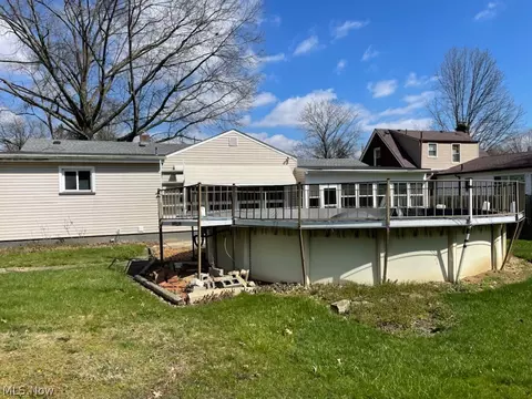 Exterior - 357 Ewing Rd, Youngstown, OH 44512 photo 4 of 6