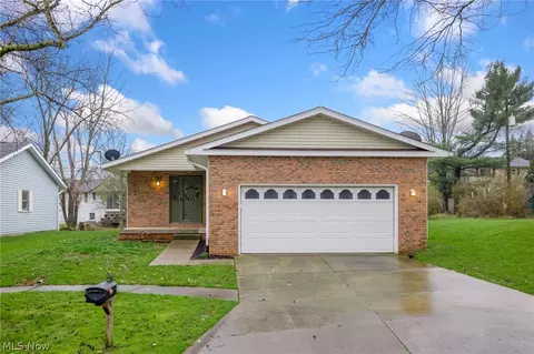 912 Concord Dr, Wooster, OH 44691