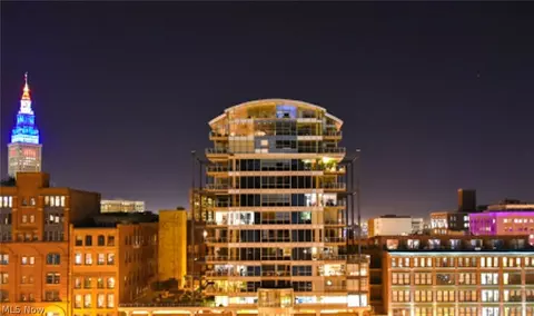 701 W Lakeside Ave #802, Cleveland, OH 44113