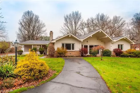 6744 Big Crk, Middleburg Heights, OH 44130