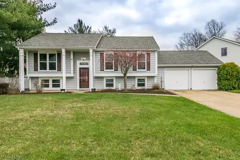 5849 Sequoia Ct, Mentor On The Lake, OH 44060