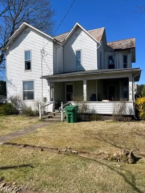 4 W Fourth St, Frazeysburg, OH 43822