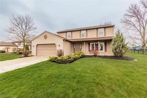 9890 Dogwood Ct, Strongsville, OH 44136