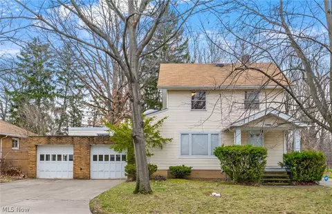5393 W 16th St, Parma, OH 44134