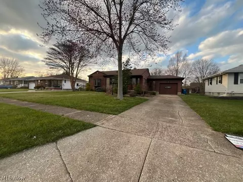 1314 W 39th, Lorain, OH 44053