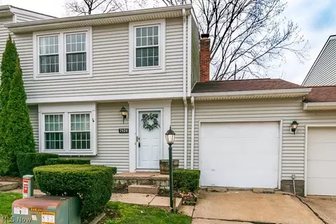 7024 Woodthrush Ave, Concord, OH 44077
