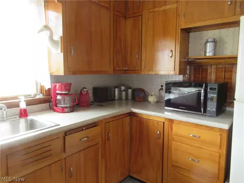 320 Cleveland Ave, Andover, OH 44003 photo 14
