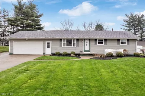 5256 Lynncrest St SW, Canton, OH 44706