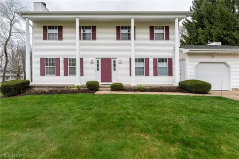 8536 Wedgewood Ave NW, North Canton, OH 44720