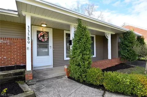 33580 Linden Dr, Solon, OH 44139