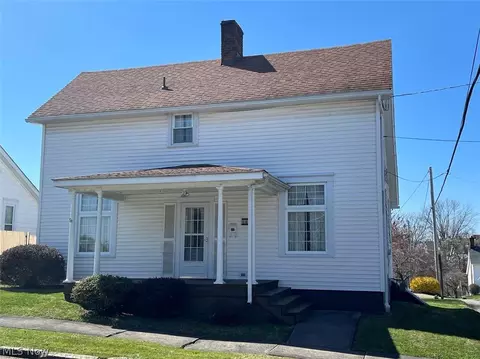 132 Warren Ave, Barnesville, OH 43713 photo 1