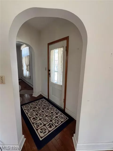132 Warren Ave, Barnesville, OH 43713 photo 3