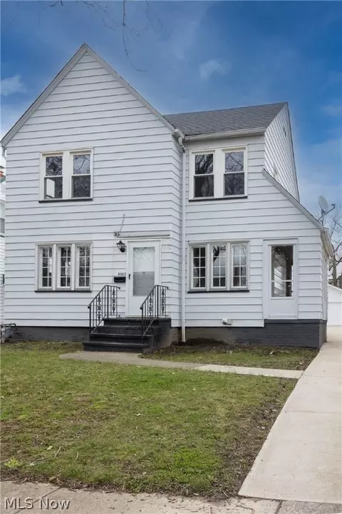 4465 Lee Heights Blvd, Warrensville Heights, OH 44128