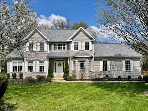 718 Sunridge Rd, Fairlawn, OH 44333