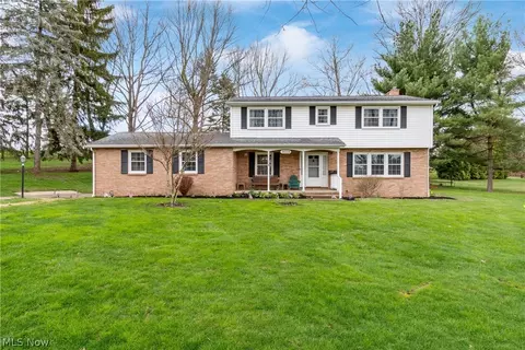 1440 Chatham Ave NE, North Canton, OH 44720