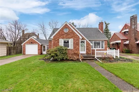 117 27th St NE, Canton, OH 44714