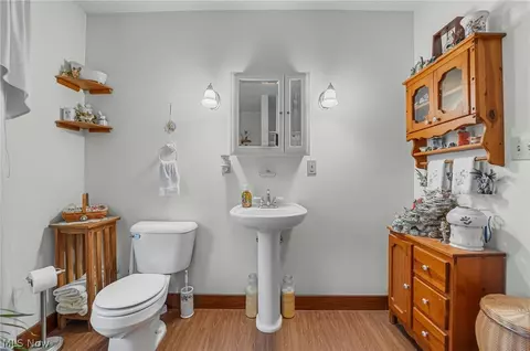 Bath - 2129 Dock Rd, Madison, OH 44057 photo 4 of 6