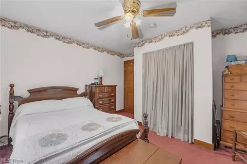 Bedroom - 2129 Dock Rd, Madison, OH 44057 photo 4 of 7