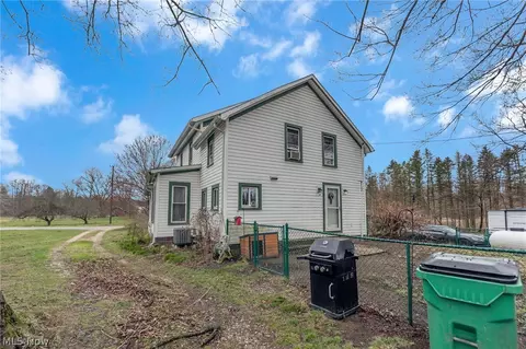 Exterior - 2129 Dock Rd, Madison, OH 44057 photo 11 of 13